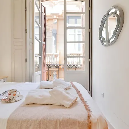 Flat 2 Bedrooms In The Center Màlaga