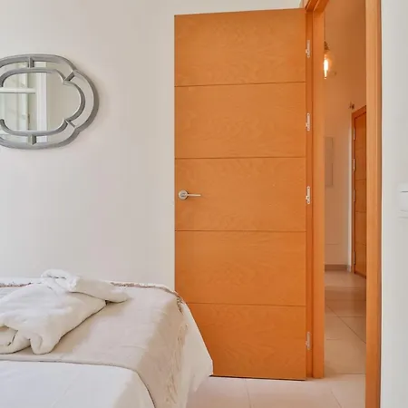 Flat 2 Bedrooms In The Center Apartmán Màlaga